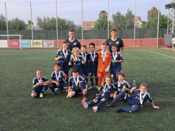 Finaliza el IV Torneo de Fútbol 8 Carmen Pérez González con éxito de participantes 