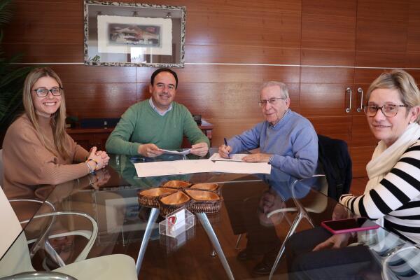 EL AYUNTAMIENTO DE FINESTRAT RENUEVA CONVENIO DE COLABORACIÓN CON L’AGRUPACIÓ CORAL 