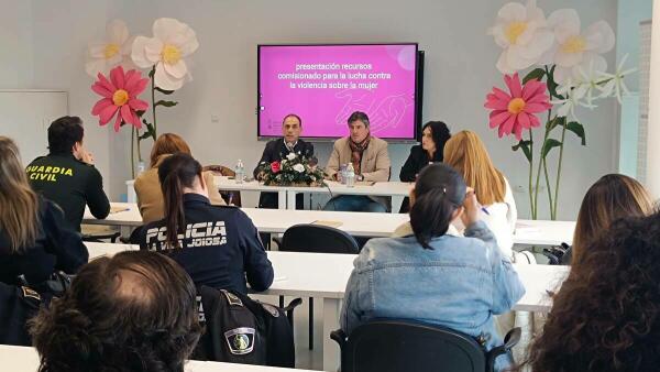El Centro Mujer atender&aacute; presencialmente a las v&iacute;ctimas de violencia de g&eacute;nero en Villajoyosa todos los martes del a&ntilde;o 