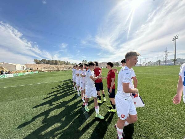 Chequia gana 1-3 a Noruega en la apertura del Torneo Internacional de Fútbol de Selecciones sub17