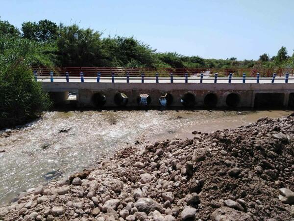 Medio Ambiente informa sobre las tareas de limpieza y acondicionamiento que se est&aacute;n llevando a cabo en el r&iacute;o Algar. 