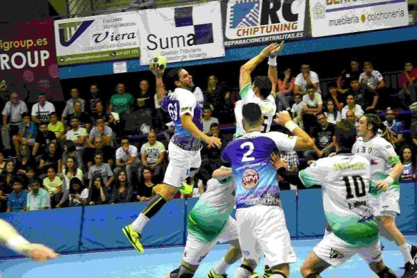 El BM Benidorm recibe al Anaitasuna con ganas de cortar la mala racha 