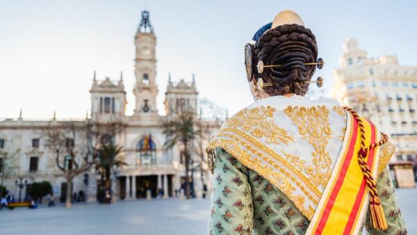 Las Fallas se imponen como fiesta de interés turístico internacional elevando la ocupación hotelera al 79% durante el fin de semana 