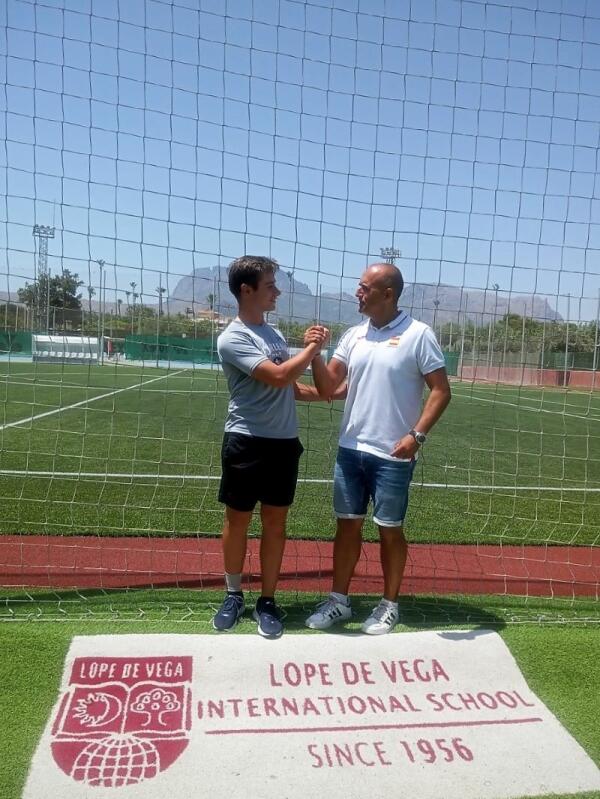 El golfista Thomas Artigas elige para su entrenamiento las instalaciones del Lope de Vega tras imponerse en la XVII Semana de Oro Joven de Vigo