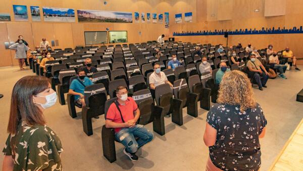 Benidorm incorpora durante seis meses a 20 personas desempleadas mayores de 30 años 