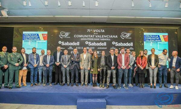 La presentación de la Vuelta a la Comunidad Valenciana cuenta con la presencia alteana