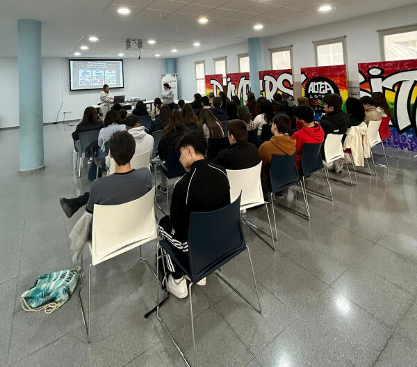 Arranca el programa de formació adreçat a estudiants “Participem”