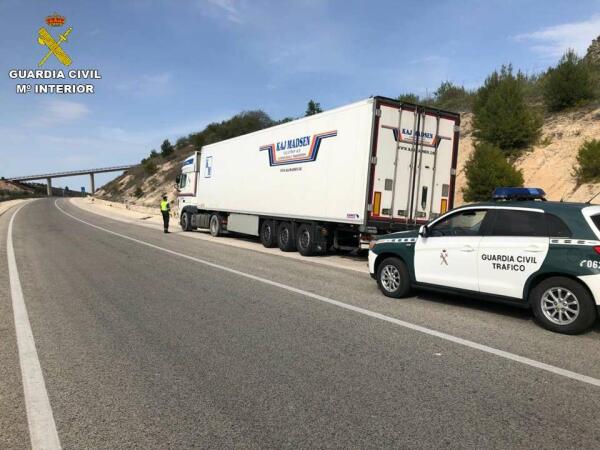 La Guardia Civil investiga a un camionero que multiplicaba por 5 la tasa de alcohol permitida