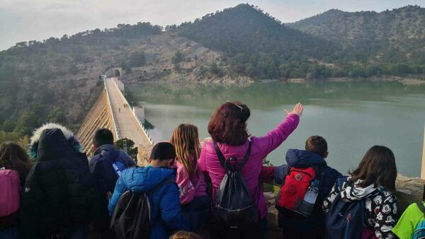 La Vila · Organizan una actividad extraescolar junto con el CEIP Gasparot en el embalse del Amadorio 