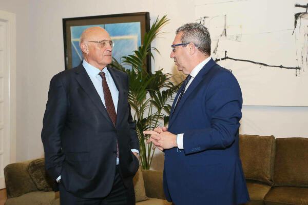 Reunión Toni Pérez y Josep Oliu