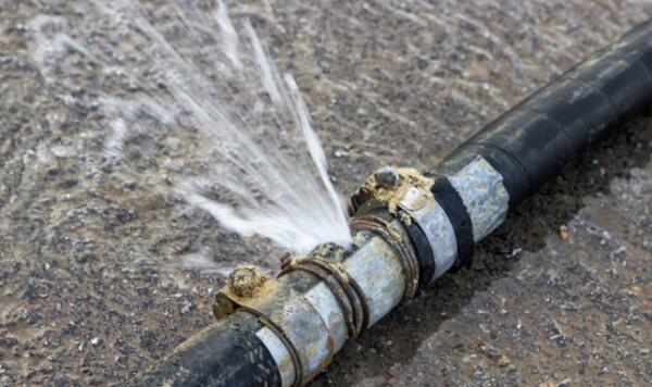 FINESTRAT APRUEBA BONIFICACIONES PARA LOS USUARIOS DEL SERVICIO DE ABASTECIMIENTO DE AGUA QUE SUFRA FUGAS INTERNAS 