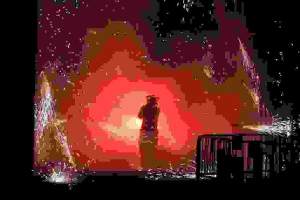 Finestrat &middot; El ayuntamiento publica un bando general de fiestas con  cortes de tr&aacute;fico y normas de seguridad en actos pirot&eacute;cnicos