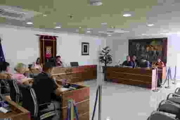 Sesi&oacute;n plenaria extraordinaria en Ayuntamiento de Finestrat 