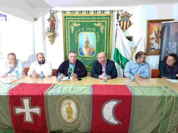 La Vila Joiosa presenta a los cargos de los Moros y Cristianos 2018 