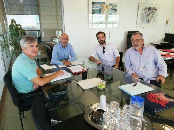 La Vila · La concejalía de Transporte se reúne en Valencia para tratar temas referentes al servicio comarcal de transporte de viajeros por carretera 