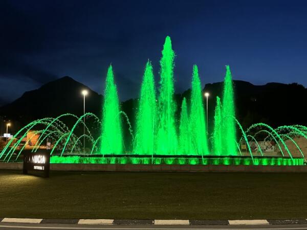 El “Día Internacional de la Miastenia” tiñe de verde La Nucía 