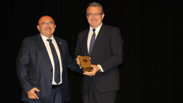 Benidorm recibe un nuevo galardón por su liderazgo internacional