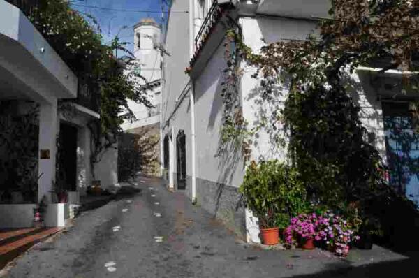 Altea &middot; El Equipo de Gobierno se re&uacute;ne con la Asociaci&oacute;n de Vecinos de Altea la Vella