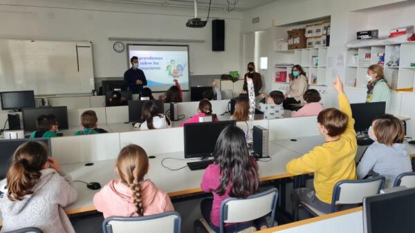 LA CONCEJALÍA DE JUVENTUD DE FINESTRAT LANZA SU PRIMER PROYECTO “TREBALLEM LES EMOCIONS AL COLE” PARA ESCOLARES DE 8 A 12 AÑOS