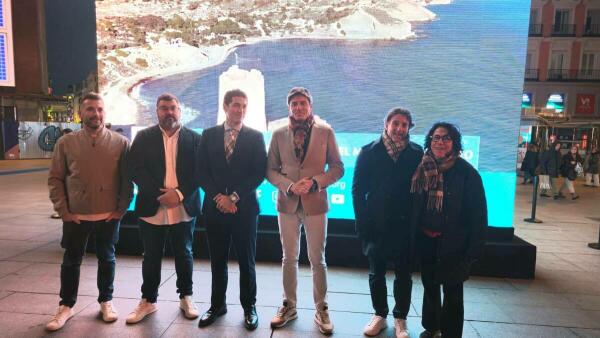 Villajoyosa presenta en la plaza Callao el Campeonato del Mundo de Kayak de Mar que se celebrar&aacute; del 9 al 12 de octubre 