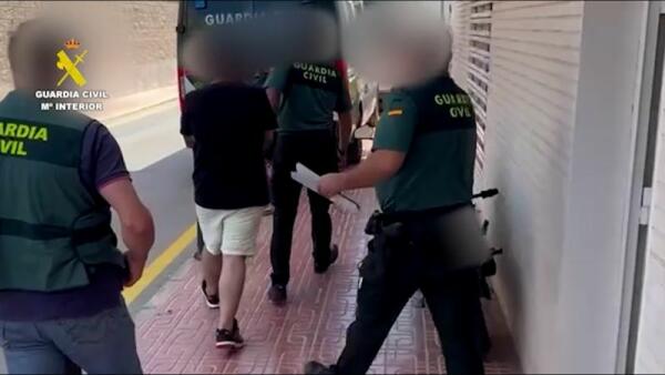 Detenido por atracar un establecimiento con un cuchillo de grandes dimensiones