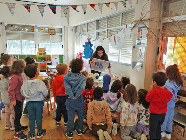 El CEIP San Blas celebra el Día de la Mujer y la Niña en la Ciencia de la mano de Terra Natura Benidorm