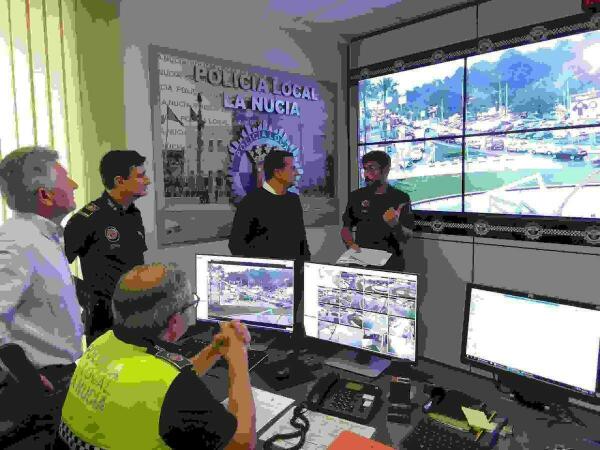 Las cámaras y la Policía Local de La Nucía  permiten “esclarecer” dos delitos en una semana