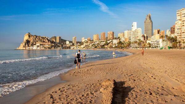 Benidorm aprueba el proyecto de implantación de la red de agua regenerada en Poniente