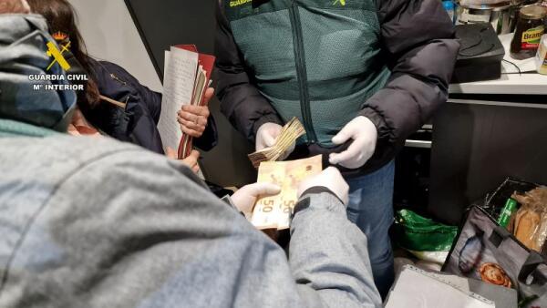 La Guardia Civil desmantela en Teulada Moraira un entramado criminal de venta de droga al extranjero 