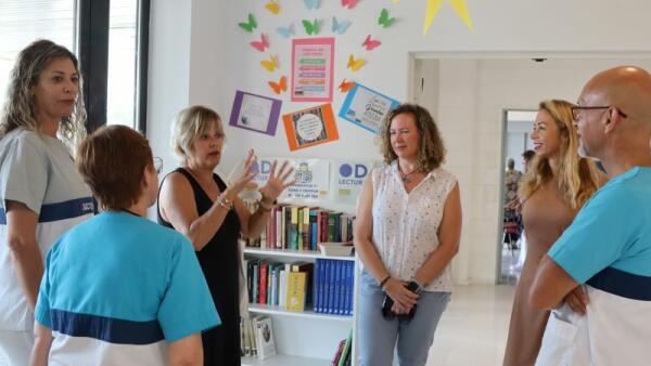 El Ayuntamiento crea ocho puntos de lectura en los centros de salud y asistenciales