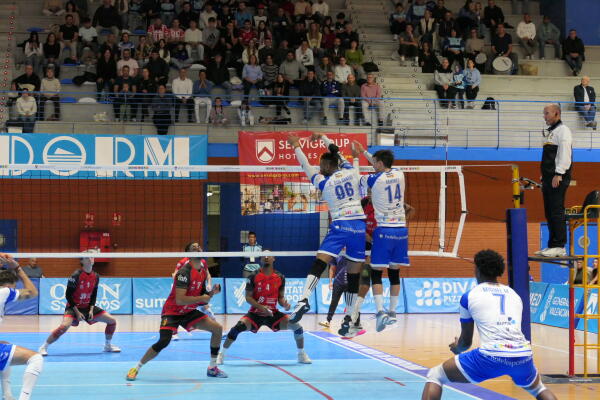 El Servigroup Benidorm visita Los Pajaritos para medirse a uno de los gigantes de la Superliga