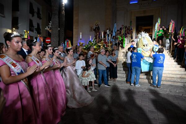 El d&iacute;a grande de &ldquo;Festes d&rsquo;Agost&rdquo; culmin&oacute; con la procesi&oacute;n a la Mare de D&eacute;u i Sant Roc  