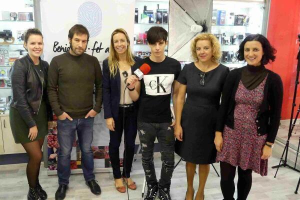 &lsquo;Benidorm fet a m&agrave;&rsquo; promociona el comercio tradicional de la Avendida Mediterr&aacute;neo y Calvari