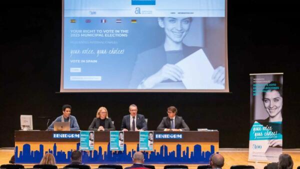 Los residentes extranjeros de Benidorm pueden inscribirse ya para votar en las municipales