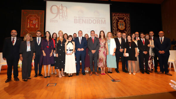 Toni Pérez reclama “una solución urgente” a la infrafinanciación de la Comunitat en el acto del 9 d’Octubre