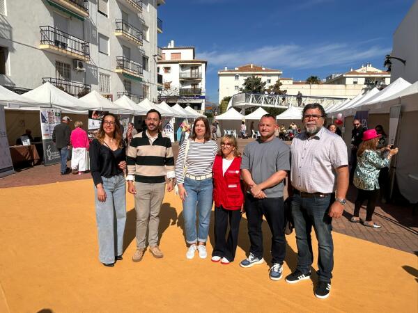 La Feria de Asociaciones re&uacute;ne a decenas de entidades y registra una gran participaci&oacute;n ciudadana 