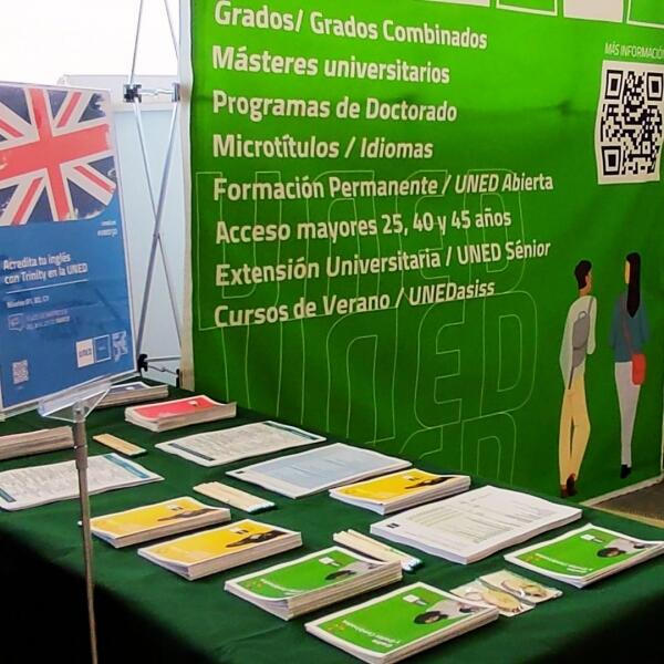 FIRA ORIENTA’T 2023, UNED DÉNIA, BENIDORM y XÀBIA PARTICIPAN EN LAS FERIAS EDUCATIVAS DE LA MARINA ALTA y BAJA