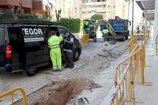 Iberdrola acomete mejoras en el servicio eléctrico en la zona de las calles Noruega y Andalucía de Benidorm