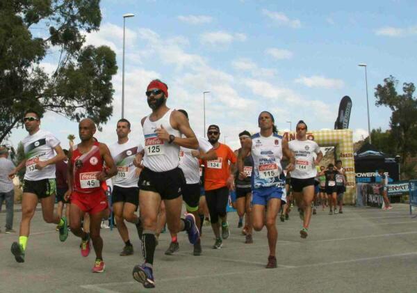 La Vila &middot; Un centenar de personas participan en el primer Cross Trail en la Playa Torres