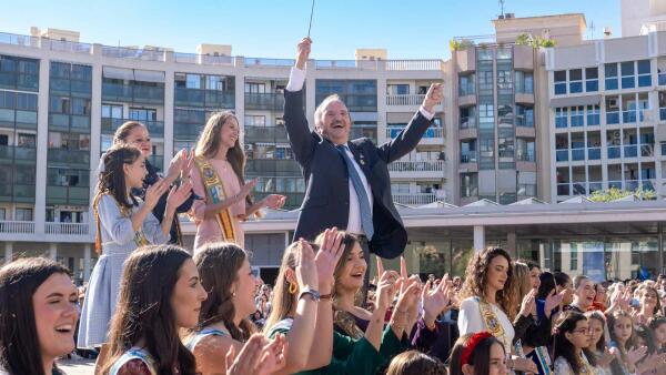 Benidorm inicia oficialmente sus Festes Majors Patronals al son de ‘Fiesta en Benidorm’