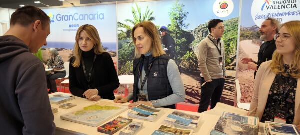 La Costa Blanca difunde en Polonia su potencial como referente internacional del turismo cicloturista 