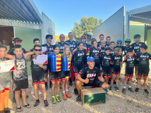 Finaliza el curso la Escuela de Bicis de Montaña de Carlos Coloma  