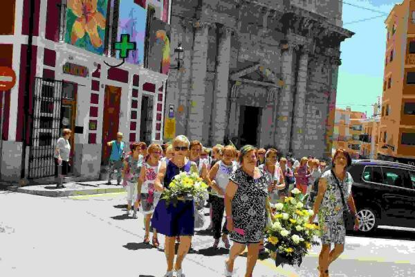 Callosa &middot; Unas 400 mujeres participan en la fiesta de la Asociaci&oacute;n de las Amas de Casa 