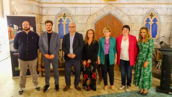 Vilamuseu acoge la presentación de los cargos festeros de las fiestas de Moros y Cristianos 2023 de la Vila Joiosa