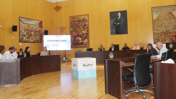 La mesa intersectorial de Xarxa Salut avanza en propuestas para mejorar la salud en Benidorm 