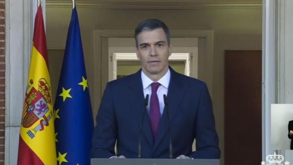 Analizamos la no dimisión de Pedro Sánchez y sus antecedentes