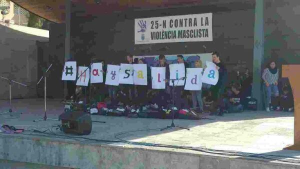 La Vila conmemora el D&iacute;a internacional de la eliminaci&oacute;n de la violencia contra la mujer