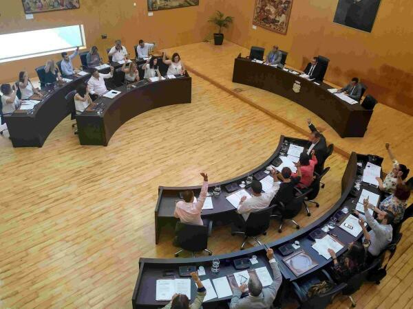  Benidorm // El pleno aprueba las propuestas de organización municipal para los próximos cuatro años 