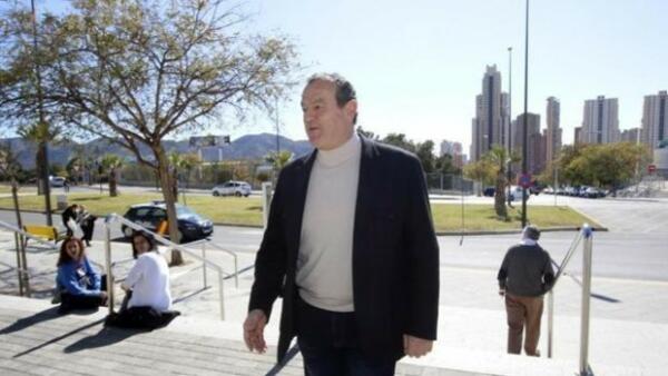 La juez desestima cinco recursos para no ir a juicio en el caso de los 43 enchufes del PSOE en Benidorm 