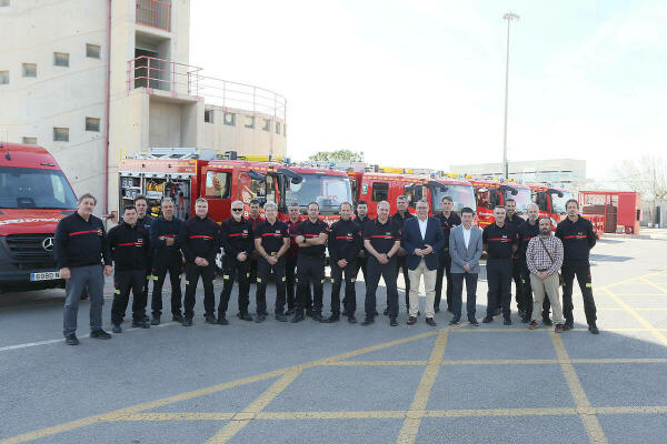 Los bomberos de la Diputaci&oacute;n refuerzan su servicio con cuatro nuevas autobombas y un furg&oacute;n de salvamento